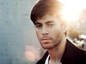 Enrique Iglesias Duele el Corazón feat Wisin